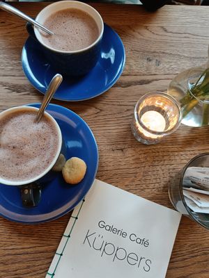  at Café Tinki in Neuss