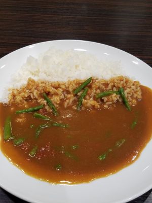 vege curry with asparagus at Coco Ichibanya - Ishikawacho in Yokohama