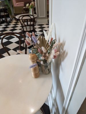 Wonderful centerpiece at Mandy's in Montreal