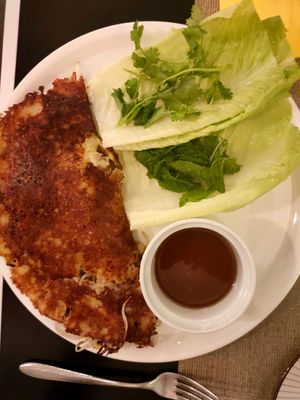Vietnamite vegan pancake at VIET KITCHEN in Barcelona