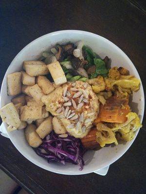 Rainbowbowl at HydeOut Bar & Kitchen in Koh Phangan