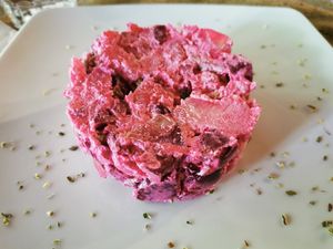 Potato salad with beetrot at Casa Rural Ahora in El Colmenar