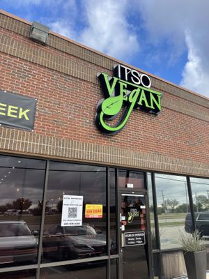 Store front  at ITSO Vegan in Grand Prairie