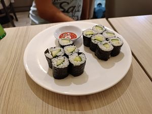 Sushi cucumber at BaoBao Tea in Paris
