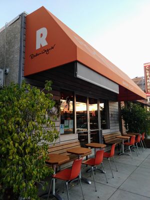 Outside at Röckenwagner in Los Angeles