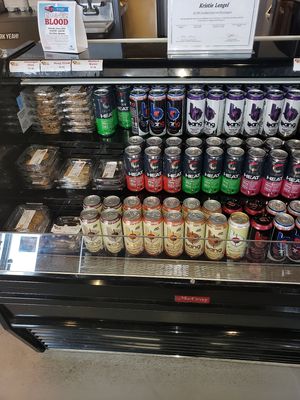 Drinks and desserts at Clean Eatz in Beaufort