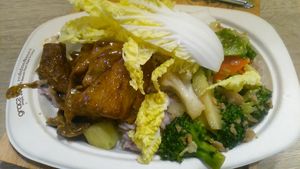 Purple rice and 2 dishes, tofu and veggies at So Vegan - Gateway Ekkamai in Bangkok