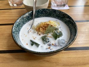 Le dessert  at Hai Ba in Rouen