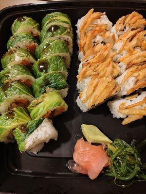 Horenso Roll and Platano Roll at Temari Sushi in Willemstad