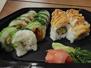 Horenso Roll and Platano Roll at Temari Sushi in Willemstad