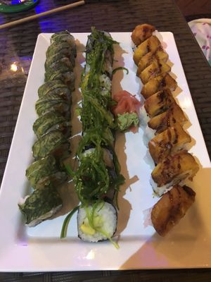 3 different vegan rolls at Temari Sushi in Willemstad