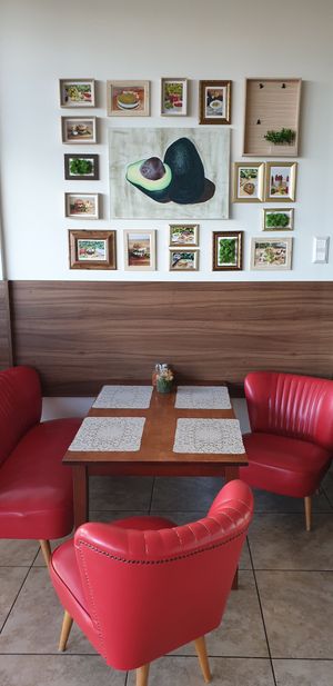  at Vegàn Bàzis ètterem in Zalaegerszeg