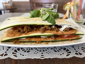 Raw courgette lasagna   at Vegàn Bàzis ètterem in Zalaegerszeg