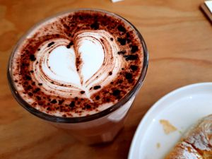 Hot chocolate at Dauns in East London