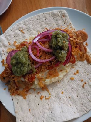 Hotdog at Dauns in East London