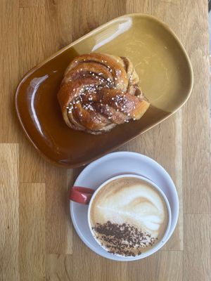 Hot drink & Pastry Deal at Dauns in East London