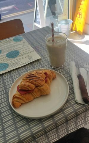 Croissant and chai at Dauns in East London