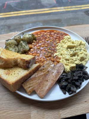 Whoop  at Dauns in East London