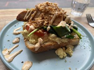 Scrambled tofu with all toppings  at Dauns in East London