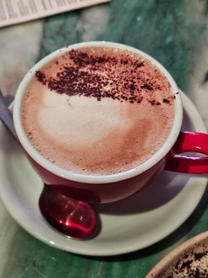 Oat Cappuccino at Dauns in East London