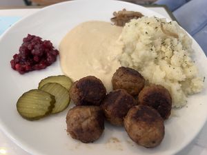 Meat balls & Mash  at Dauns in East London