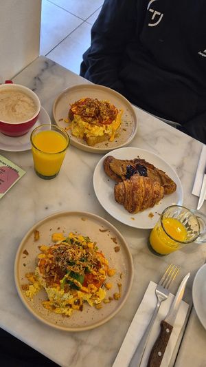 Super delicious breakfast! at Dauns in East London