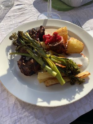 Sunday roast  at Dauns in East London