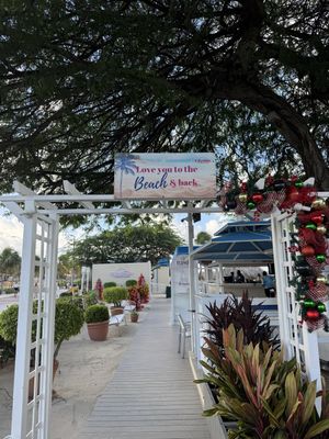   at Passions on the Beach in Oranjestad