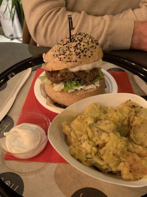   at HUG at Turnè in Monza