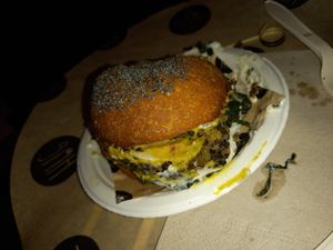 Burger vegano piccante at HUG at Turnè in Monza