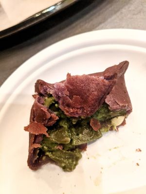 fagottini estivi farina di mirtilli disidratati e ripieno di piattoni al pesto di basilico autoprodotto  at HUG at Turnè in Monza