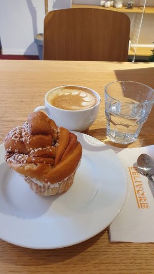 Cappuccino and Kanelbulle at Delivore in Stockholm