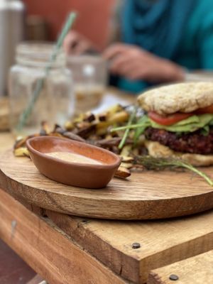 Vegan burger and airfried fries at Cultura Viviente in Pisac