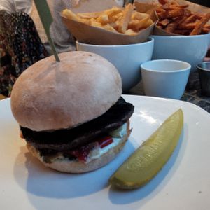 burger at Ellis Gourmet Burger in Liege