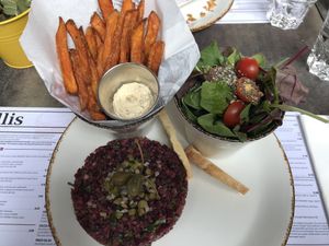 Tartare (beetroots) + sweet potato fries  at Ellis Gourmet Burger in Liege