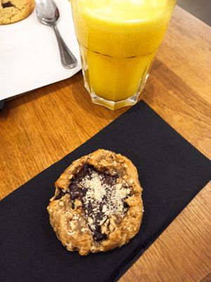 Vegan cookie and fresh made orange juice at Maison Charlotte Busset in Cannes