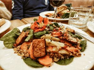 Salade Equinoa at Maison Charlotte Busset in Cannes