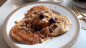 pancakes with peanut butter at L'Alchimiste in Brussels