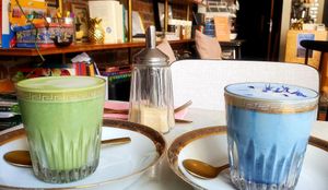 Lattes at L'Alchimiste in Brussels