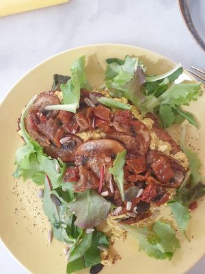 Toast of the day at L'Alchimiste in Brussels