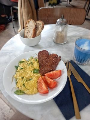  at L'Alchimiste in Brussels