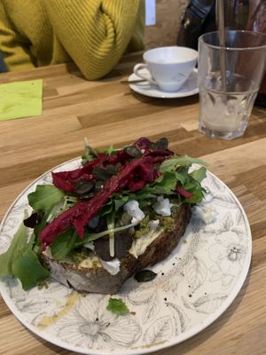Hummus bread  at L'Alchimiste in Brussels