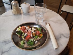 Toast of the day at L'Alchimiste in Brussels