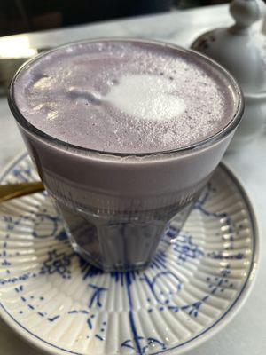 Purple Latte (açai based)  at L'Alchimiste in Brussels