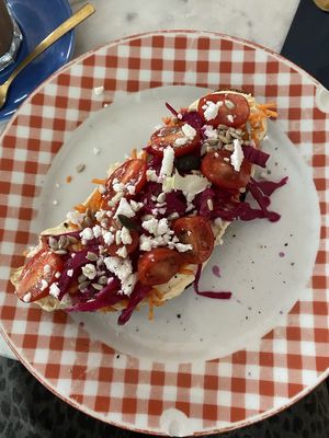 Hoummus bread at L'Alchimiste in Brussels