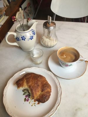 Croissant! at L'Alchimiste in Brussels