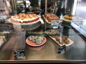Raw cakes and energy balls at Café Maiko in Falkensee
