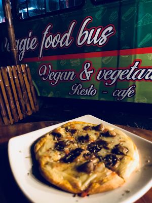 Food bus pizza “the best pizza in Mindo”  at Mindo Sobre Ruedas in Mindo