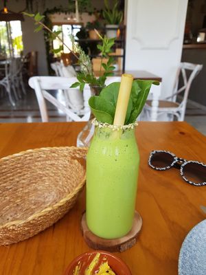 Tree hugger smoothie at Wild Cafe in Estepona
