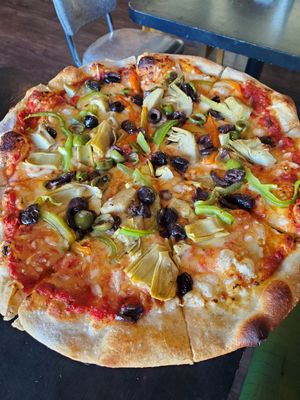 Build your own pizza at Farm Star Pizza in Chico